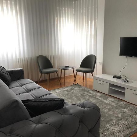Stan Na Dan Apartment Novi Pazar Exterior foto