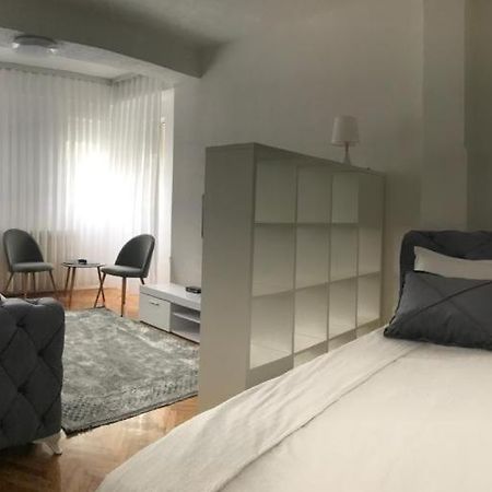 Stan Na Dan Apartment Novi Pazar Exterior foto