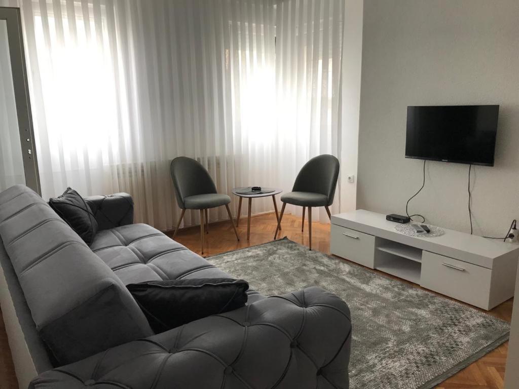 Stan Na Dan Apartment Novi Pazar Exterior foto